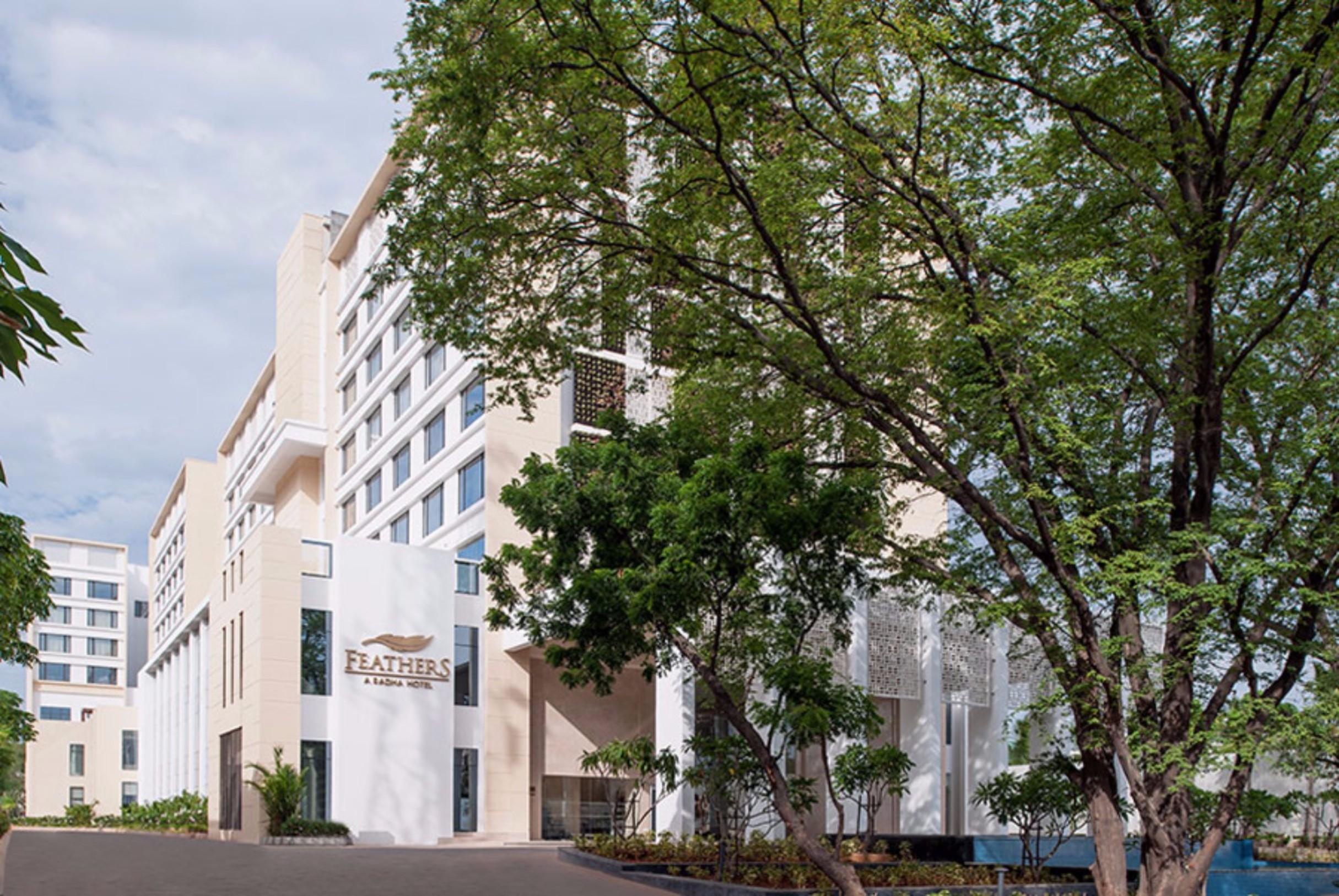 فيذرز - فندق رادها تشيناي المظهر الخارجي الصورة